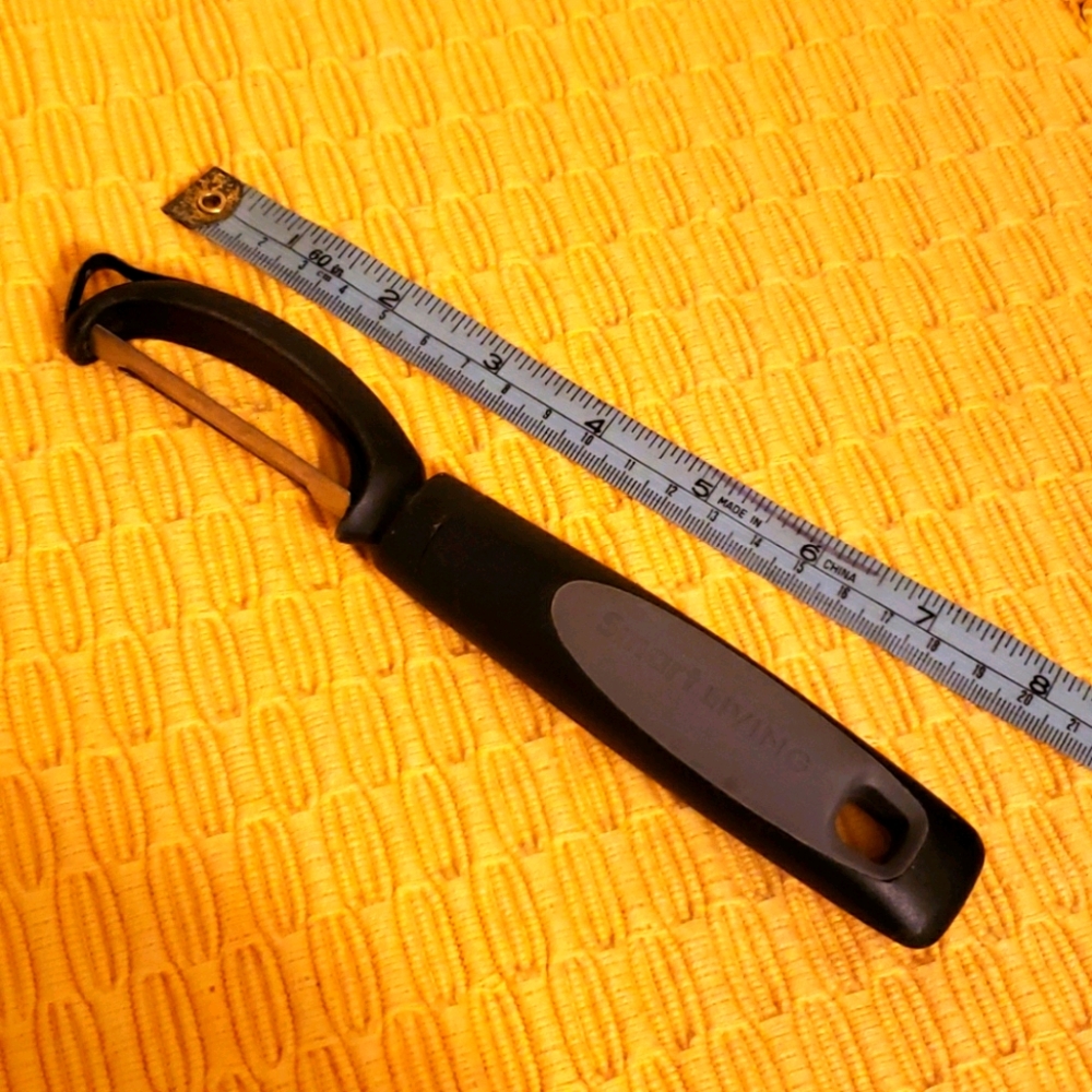 💜2 Ads/$10-  Smart Living peeler
